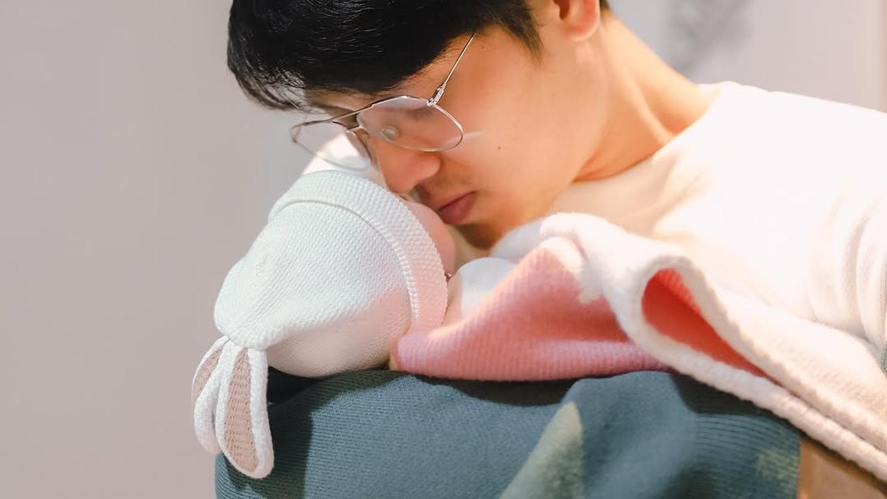 Rizky Billar Pamer Pemotretan Baby Leshia, Ingin Si Kecil Main Piano hingga Didoktrin Jadi Fans Liverpool