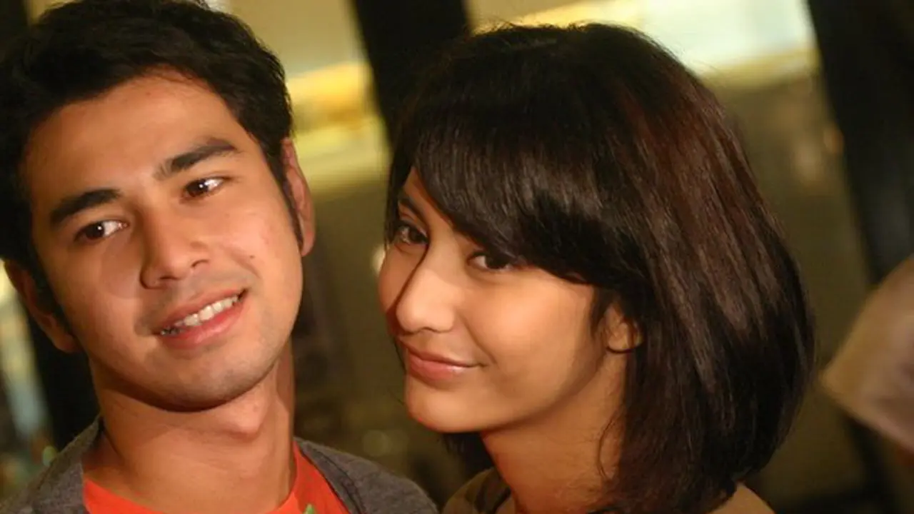 Raffi Ahmad dan Tyas, Antara Foto Hot dan Velove Vexia