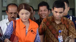 Pemeriksaan ini merupakan pemeriksaan kedua Artha Meris sejak dia ditahan Selasa pada 24 Juni lalu, Jakarta, Jumat (4/7/2014) (Liputan6.com/Miftahul Hayat)