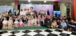 Pemain Sinetron 'Istiqomah Cinta' bersama Anak-Anak Panti Asuhan Akbar Al-qi Foundation - Bogor dalam Meet and Greet 'Istiqomah Cinta' / Foto: dok SCTV.