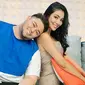 Beredar kabar hubungan Ivan Gunawan dengan model asal Thailand Faye Malisorn telah berakhir. Kabar itu mencuat setelah foto-foto kemesraannya dengan Faye lenyap di akun instagram Ivan. (instagram/ivan_gunawan)