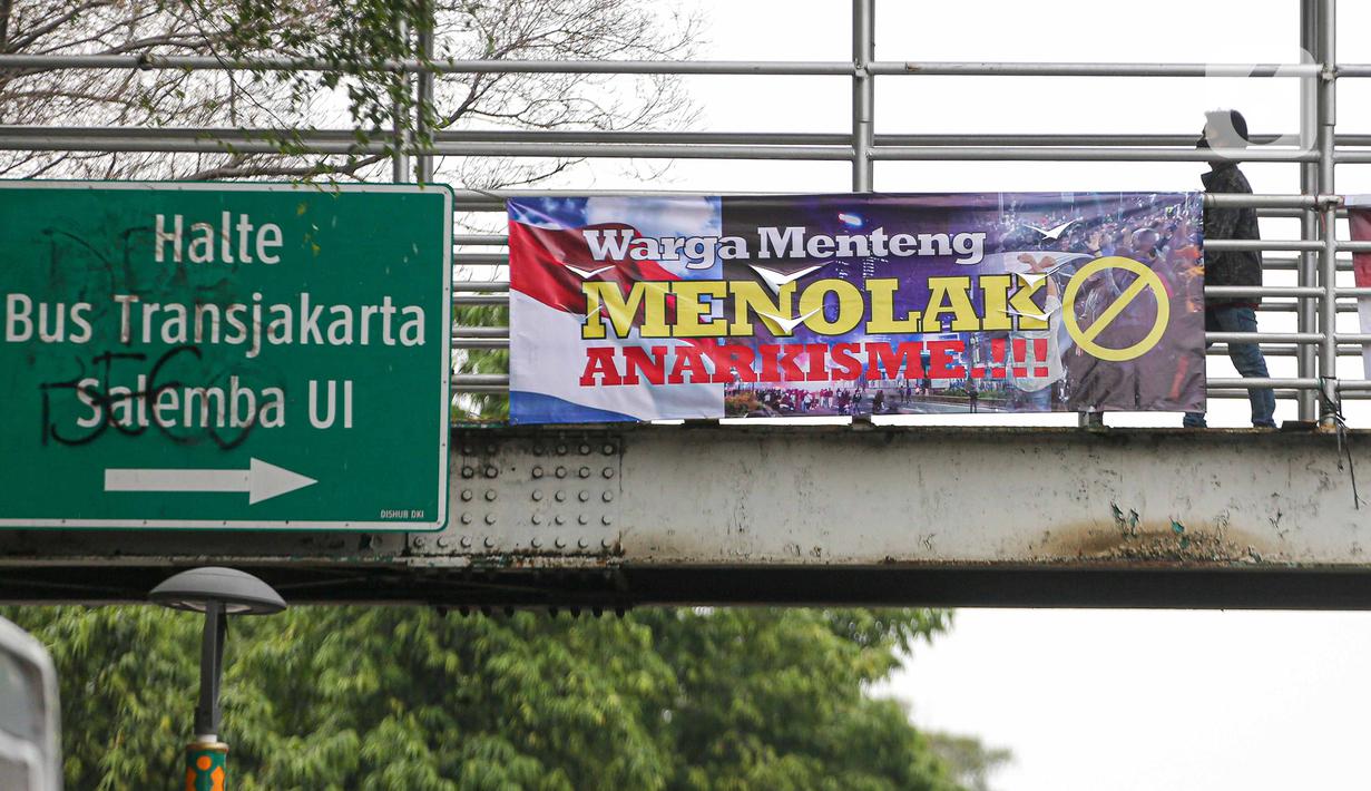 Foto Spanduk Imbauan Tolak Anarkisme Bermunculan Di Jakarta News Liputan6 Com