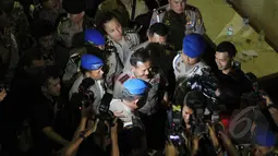 Komisi III DPR RI menyetujui Komjen Pol Badrodin Haiti sebagai Kapolri secara aklamasi, Jakarta, Kamis (16/4/2015). Badrodin mengaku siap menjalankan amanah sebagai Kapolri. (Liputan6.com/Helmi Afandi)