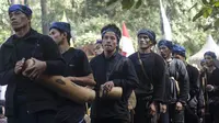 Masyarakat adat Kanekes Baduy turut hadir pada Upacara Ngertakeun Bumi Lamba di kawasan Gunung Tangkuban Parahu, Jawa Barat, Minggu, 23 Juni 2024. (Liputan6,com/Dikdik Ripaldi).