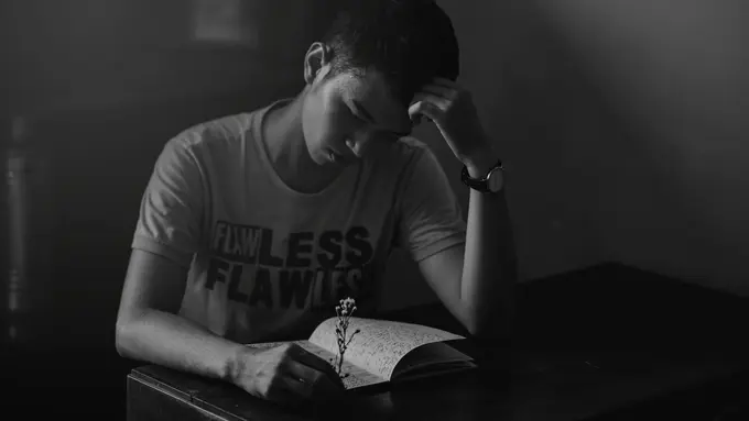 Ilustrasi seseorang sedang fokus