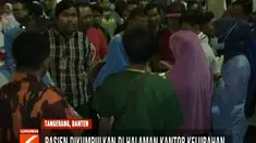 Kebakaran diduga akibat korsleting lisrik di lantai enam Gedung RSUD Kota Tangerang yang mengakibatkan panel listrik meledak sehingga menimbulkan percikan api serta menjalar ke sejumlah lantai.