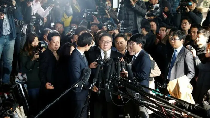 Mantan ajudan Presiden Korsel, Park Geun-hye, Ahn Jong-beom ditahan terkait skandal politik