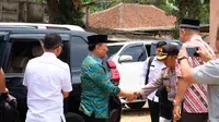 Menko Polhukam Wiranto saat berkunjung ke Pandeglang, Banten. Dalam kunjungan ini, Wiranto diserang orang tak dikenal. (Istimewa)