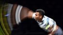 Petenis Kanada Felix Auger-Aliassime melakukan servis bola selama final tenis ATP bett1HULKS Indoors melawan Alexander Zverev dari Jerman di Cologne, Jerman, 18 Oktober 2020. (AP Photo / Martin Meissner)