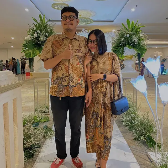 6 Potret Pasangan Viral Nikah Gratis di KUA, Ungkap Alasan Gelar Pernikahan Sederhana