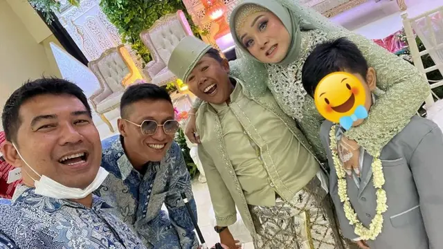 Adul dan Wenty menikah (Instagram/agusbolehsalim)