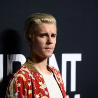 Justin Bieber dan Hailey Baldwin sudah bertunangan usai beberapa minggu pacaran. Tentu saja berita ini masih membuat banyak orang terkejut. (Getty Images/KEVORK DJANSEZIAN/Cosmopolitan)