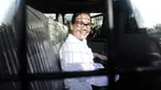 Terdakwa pemberi keterangan palsu Miryam S. Haryani meninggalkan Gedung KPK usai diperiksa, Jakarta, Rabu (10/1). Miryam diperiksa sebagai saksi tersangka dugaan korupsi e-KTP, Anang Sugiana Sudihardjo (ASS). (Liputan6.com/Helmi Fithriansyah)