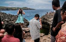 Menteri Sandiaga Bakal Deportasi WNA di Bali yang Bekerja Secara Ilegal