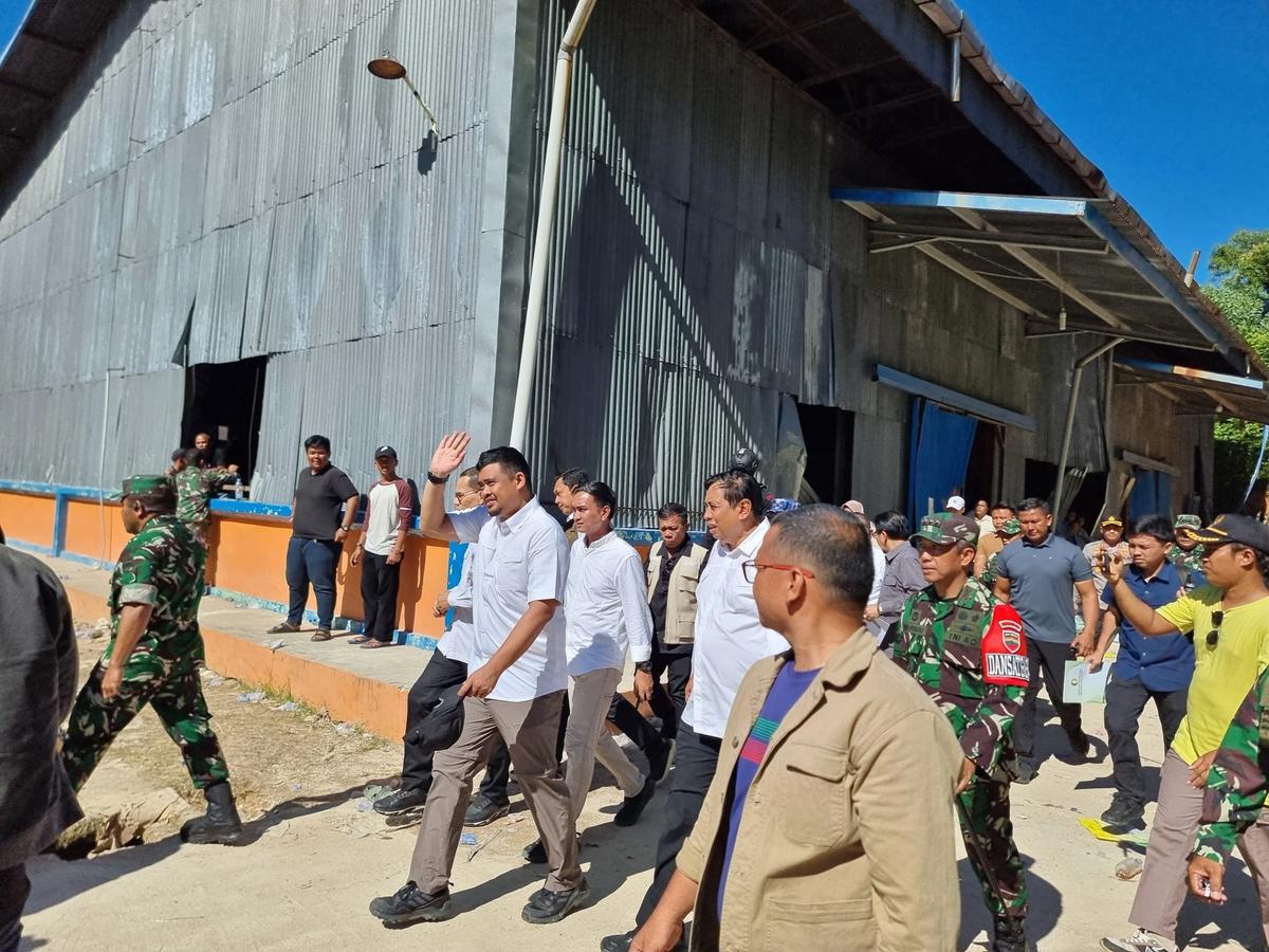 Mentan Andi Amran Sulaiman meninjau Kompleks Pergudangan Sarundik, Tapanuli Tengah
