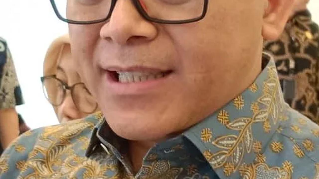 "Kan mereka tidak bisa diangkat PPPK. Nah nanti kita akan terbitkan Permenpan baru karena pengabdian mereka yang cukup lama," jelasnya.