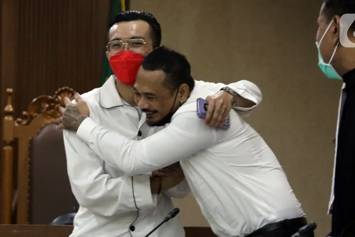 FOTO: dr Tirta Bersaksi di Sidang Jerinx SID