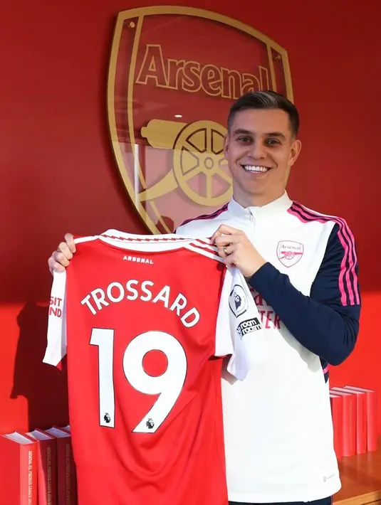 Arsenal akhirnya mendapatkan tambahan amunisi di Januari 2023. Pemain yang berhasil didatangkan adalah Leandro Trossard. (FOTO: instagram.com/leandrotrossard/)