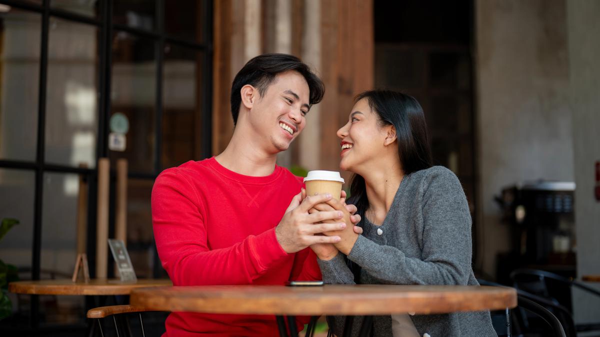 5 Pasangan Zodiak yang Terkenal sebagai Combo Jenius