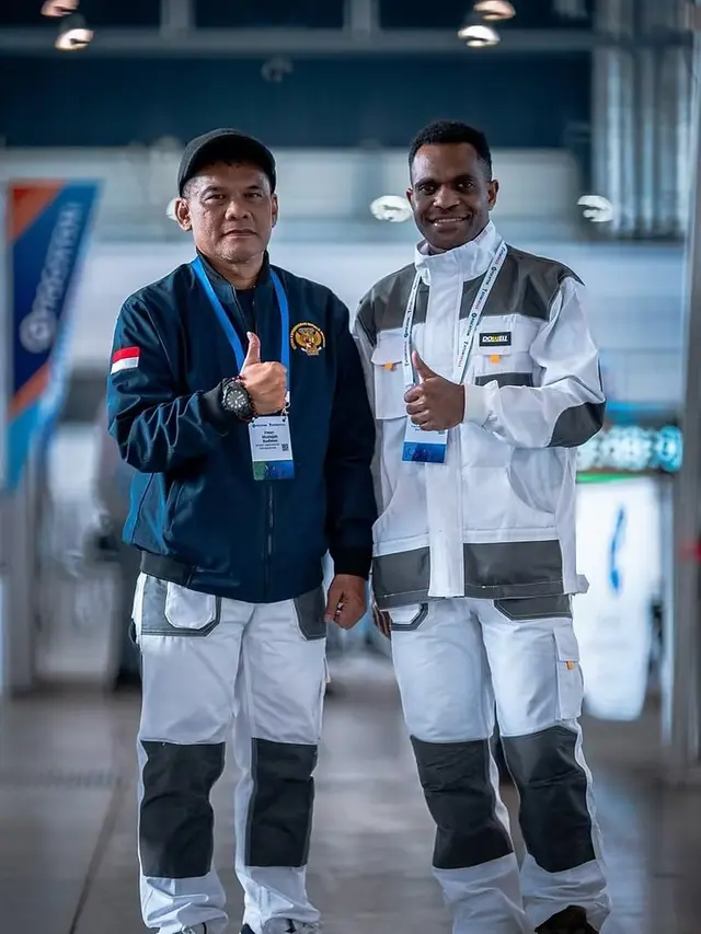 Irwan Mustajab (Kiri), Jamie Gobai (kanan).