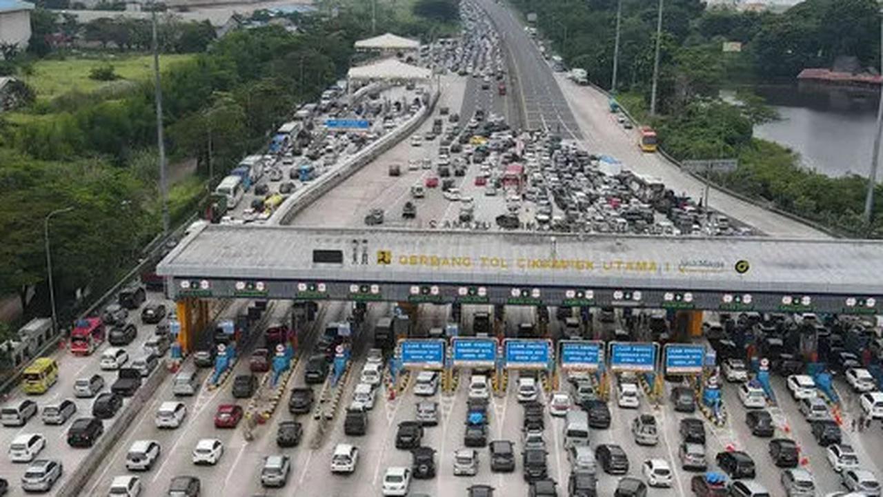 686 Ribu Kendaraan Tinggalkan Jabodetabek pada H-4 Natal, Paling Banyak Lewat Tol Trans Jawa