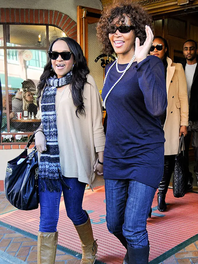 [Bintang] Bobbi Kristina Brown dan Whitney Houston