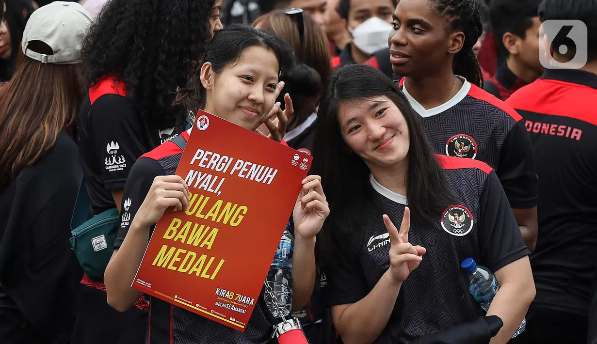"Sobatpora, ayo sama-sama kita sambut atlet-atlet kebanggaan Indonesia yang telah berjuang dan menorehkan prestasi di ajang SEA Games 2023 Kamboja!" tulis akun resmi Kemenpora. (Liputan6.com/Johan Tallo)