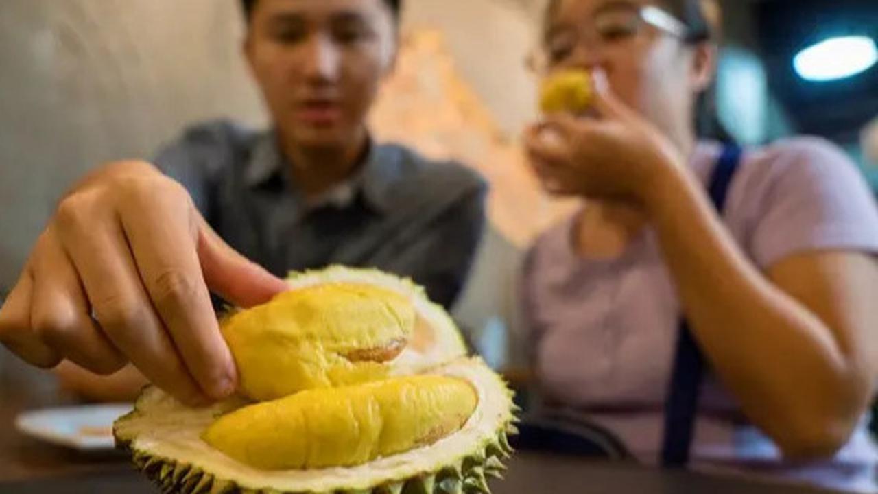 Jangan Makan Durian Kalau Mau Hipertensi, Mitos Atau Fakta?