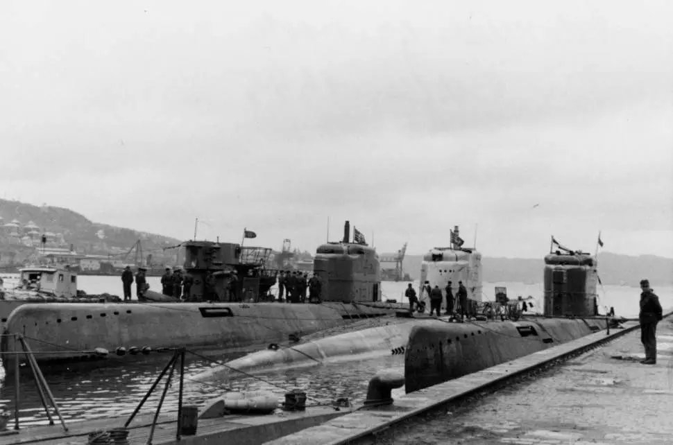 U-2511 Bergan, salah satu U-boat Jenis XXI. (Sumber Wikipedia untuk ranah publik)