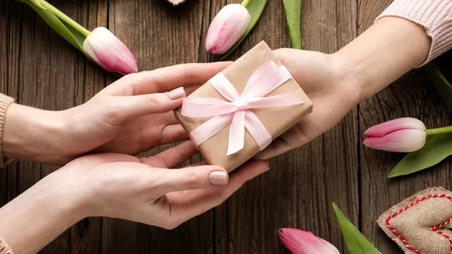 Inspirasi hadiah yang bermakna untuk Hari Ibu