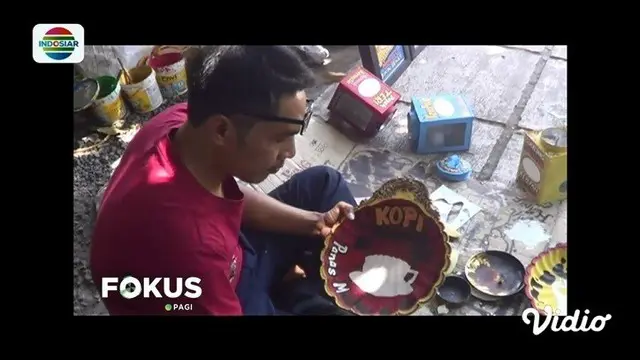 Bukan dijual ke tukang kiloan, tapi pria asal Karanganyar ini sulap barang-barang bekas, jadi barang yang kembali memiliki ekonomis.