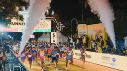 Lari Sambil Punguti Sampah, Aksi Pelari di Maybank Marathon 2026 Tinggalkan Jejak Hijau