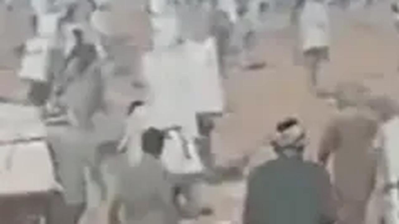 Video Rakyat Mesir Berbondong-bondong Bawa Bantuan ke Gaza? Cek Faktanya