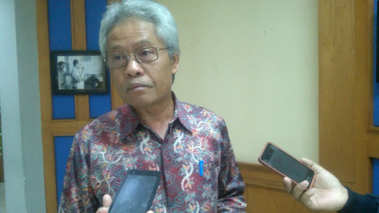 Mbah Rono: Erupsi Gunung RaungTerpengaruh Gempa Malang 