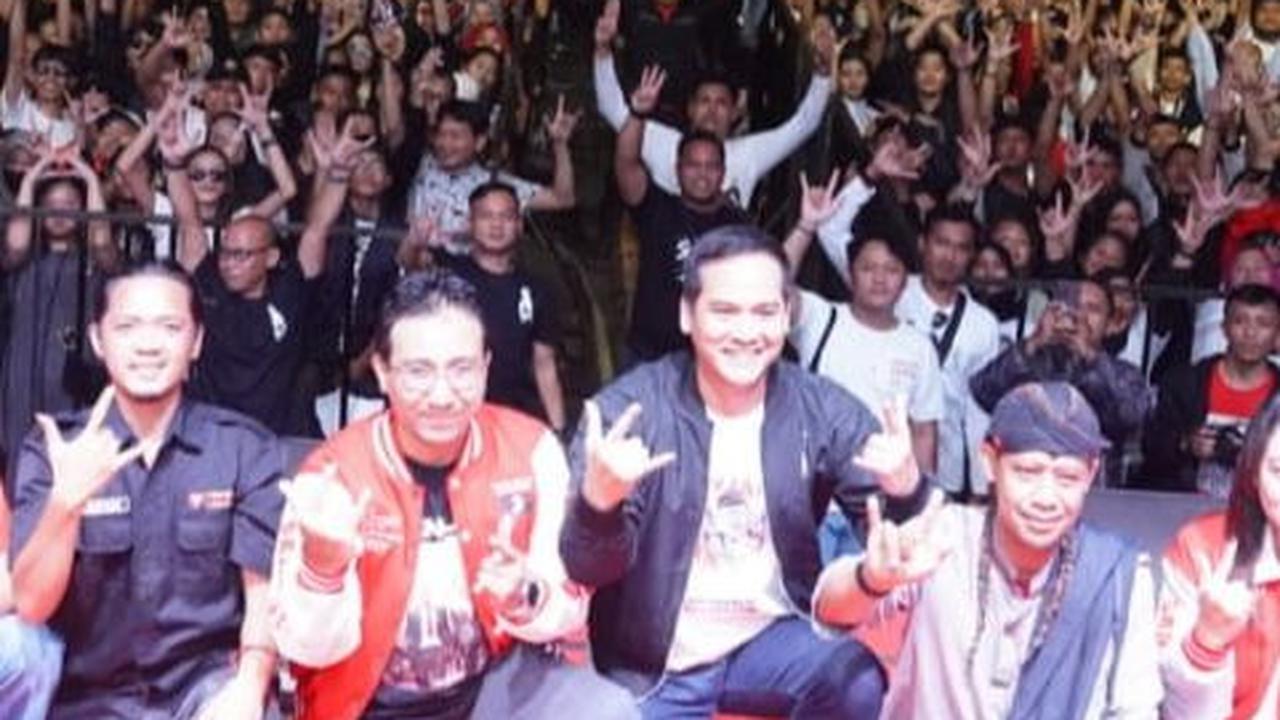 Ribuan Warga Purwokerto Hadiri Konser Akbar Deklarasi Ganjar-Mahfud