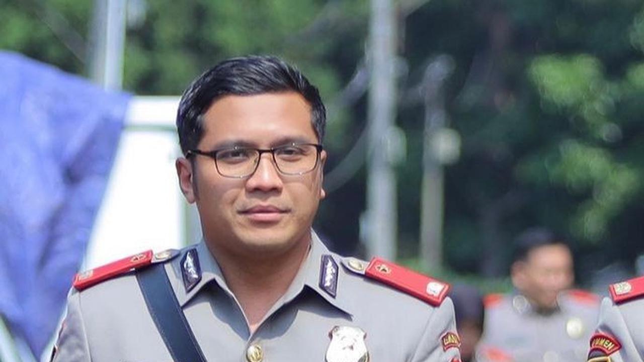 Ia telah dipindah tugaskan setelah bertugas di Polda Metro Jaya selama 10 tahun. <br>