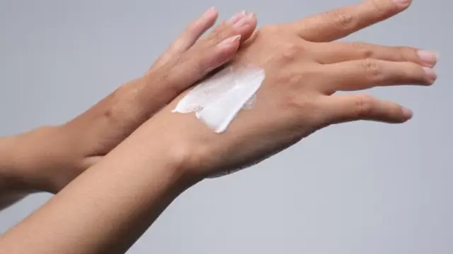 Mana yang Tepat untuk Menghidrasi Kulit, dari Body Serum hingga Body Oil.  foto: istimewa