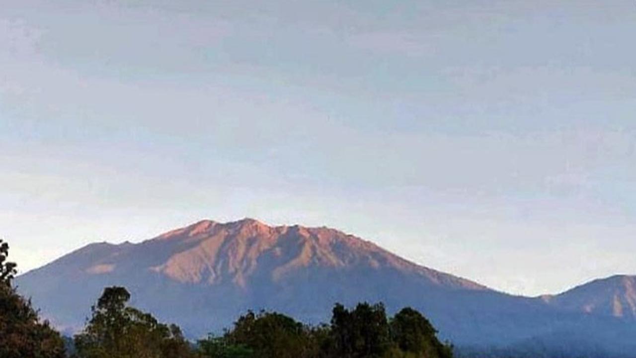 Aktivitas Gunung Raung Meningkat di Level Waspada, Warga Diimbau Tidak Beraktivitas dalam Radius 3 Km