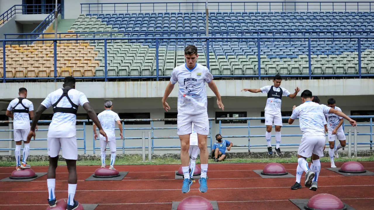 Bek Persib Bandung, Nick Kuippers