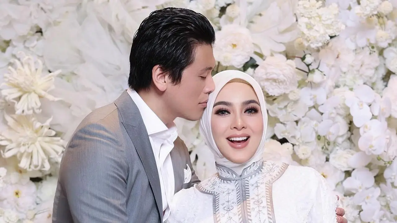 Syahrini Hamil