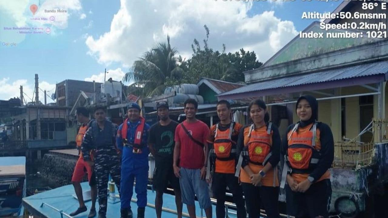 Kabar Gembira: Seluruh Penumpang Longboat Mati Mesin di Banda Selamat Setelah Perbaikan Darurat