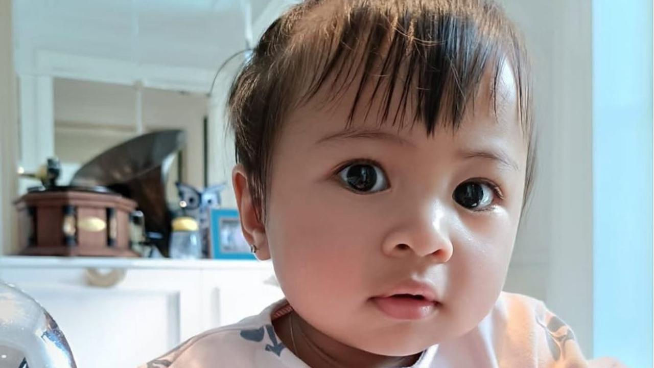 Dapat Julukan Si Pulen, Lily Pamer Pose Gemas yang Bikin Netizen Gemas!