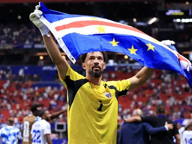Air mata kiper Tanjung Verde, Vozinha tak terbendung setelah tampil gemilang saat melawan Spanyol dalam laga Grup H Piala Dunia 2026, Selasa (16/06/2026) dini hari WIB. (AFP/Getty Images/Buda Mendes)