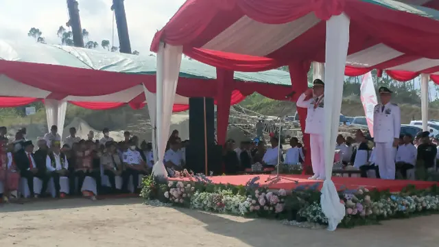 Suasana Khidmat Pelaksanaan Upacara Bendera di IKN Nusantara