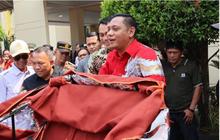 Presiden Beri Bantuan 190 Becak Listrik, Plt Bupati Bekasi: Jangan Dijual
