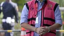 Mantan Direktur Operasional Finance PT Danareksa Sekuritas Erizal jelang diperiksa Kejaksaan Agung di Gedung KPK, Jakarta, Kamis (18/6/2020). Erizal diperiksa sebagai tersangka dugaan korupsi pemberian fasilitas pembiayaan PT Danareksa Sekuritas ke PT Evio Securities. (merdeka.com/Dwi Narwoko)