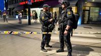 Polisi mengatakan penembakan di klub gay Oslo, Norwegia tampaknya dilakukan oleh satu orang dan seorang tersangka telah ditangkap. (Javad Parsa NTB/AFP)