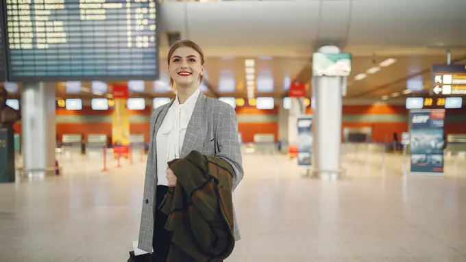 Kasus Omicron Merebak, WNA dari 14 Negara Ini Dilarang Masuk Indonesia