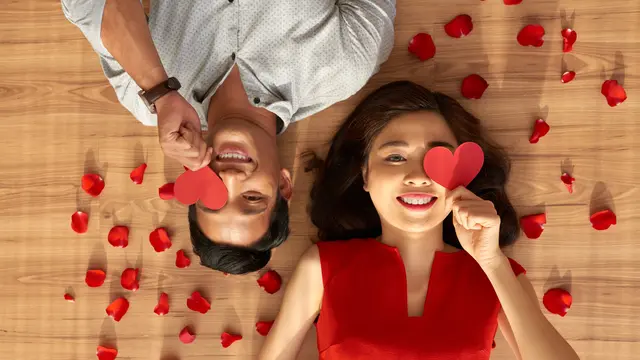 hubungan cinta valentine