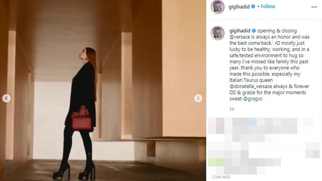 Gigi Hadid Kembali ke Runway Usai Melahirkan, Berbalut Busana Versace